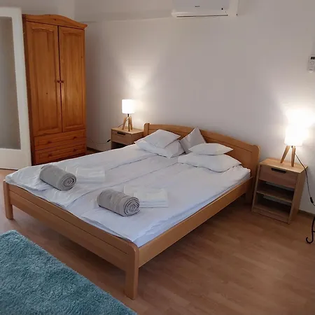 Terezia-szallashely Apartment Mako